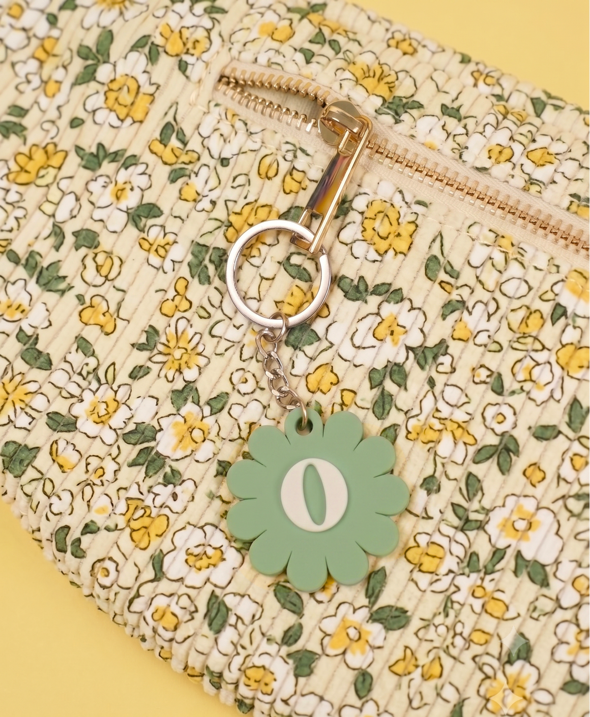 Porte-clé lettre marguerite