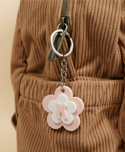 Porte-clé lettre fleur