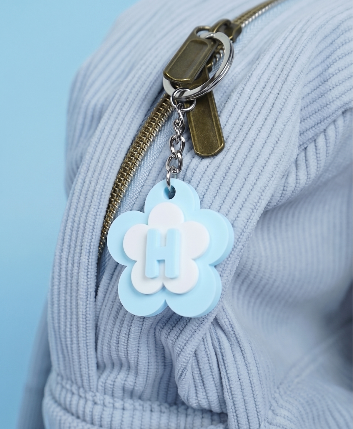 Porte-clé lettre fleur