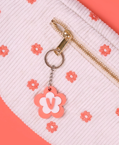 Porte-clé lettre fleur