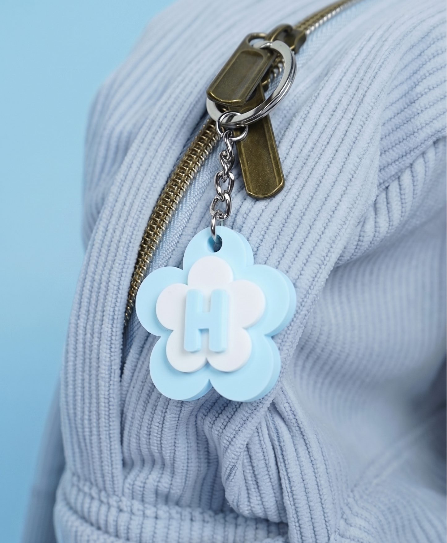 Porte-clé lettre fleur